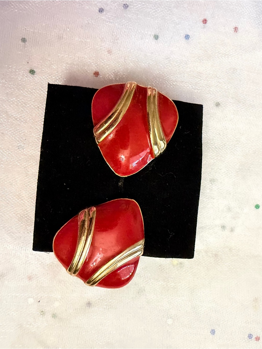 Red/Gold Tone Enamel Asymmetrical Vintage Clip-On Stud Earrings for Lobe